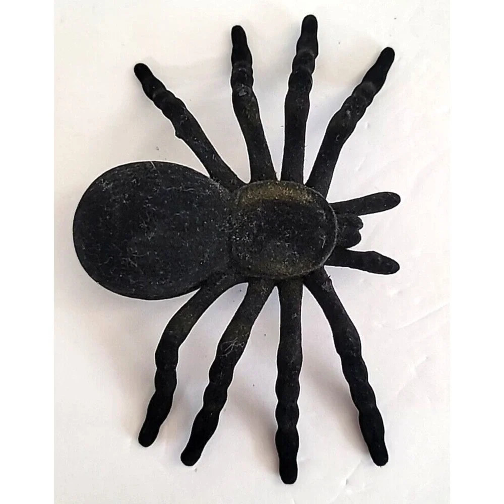 17 Piece Halloween Hanging Rubber Bats+Furry Spider+Rubber Rat Props Scary Decor
